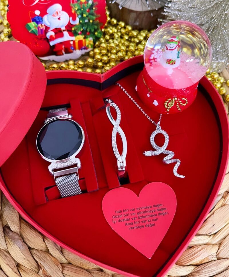 Gümüş Led Taşlı Yılbaşı Kar Küreli Hediye Kalp Saat Set Kutu
