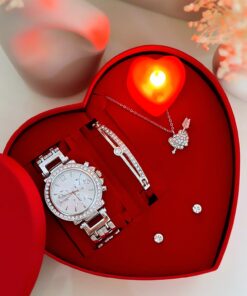 Gümüş Saat Bileklik Kolye ve Küpe Hediyeli Kalp Set Kutu