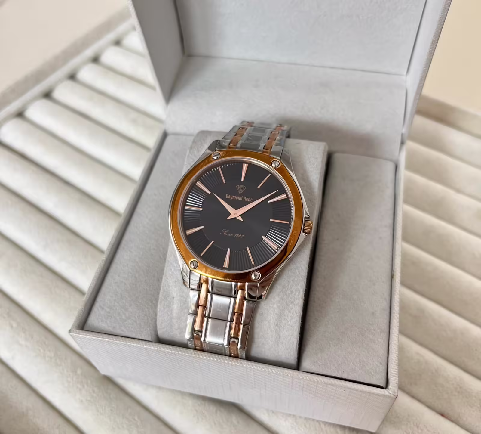 Daymond Rene SWISS Unisex Kol Saati